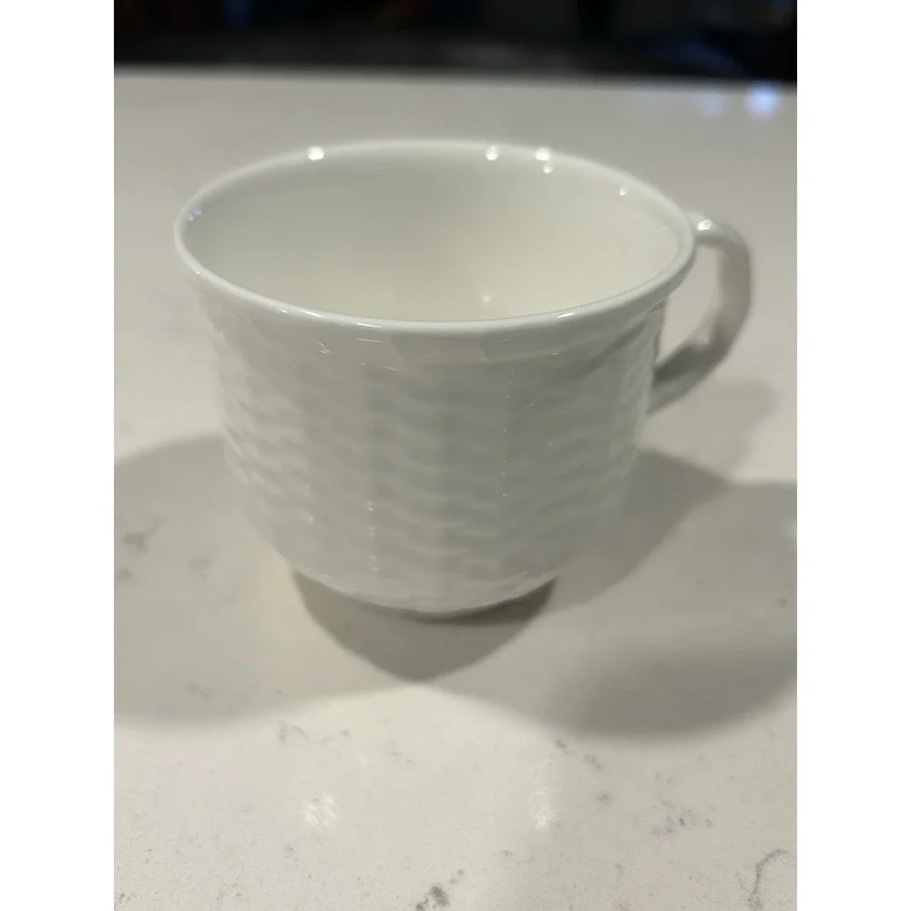 1986‎ Wedgwood Bone China Nantucket Basketweave Geo. Davis Flat Cup & Saucer